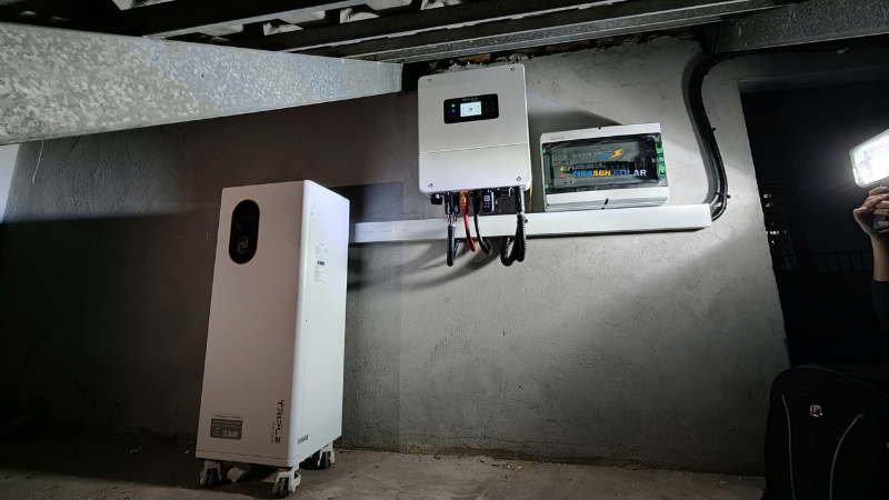 Cấu Hình Hệ Thống Điện Mặt Trời Hybrid 7,6kWp Lưu Trữ 16kWh