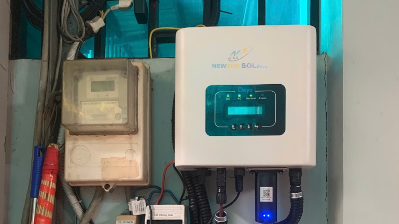 Thông số kỹ thuật Inverter hòa lưới bám tải Deye 3kW